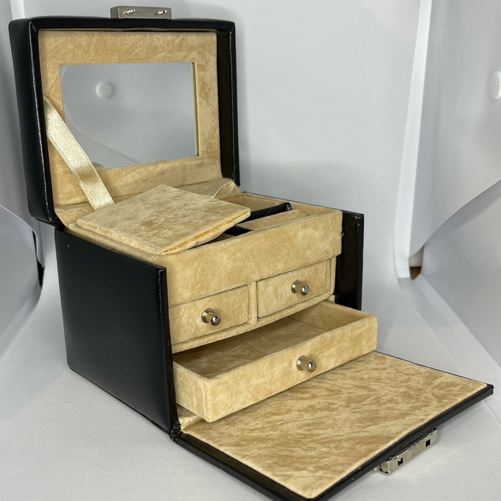 Travel Jewelry Box - Eurobond Leather by Euro Classics